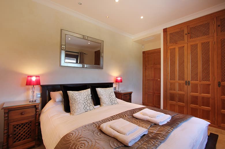 Bedroom 1 - Luxury Apartment
